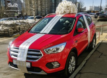 большой подарочный бант на машину автомобиль в москве упаковка огромнымбантиком Белый бант на авто и ленты - 6500 руб.